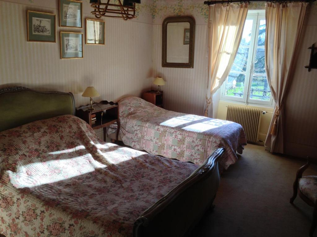 Domaine De Vilotte Bed and Breakfast Ardenais Habitación foto